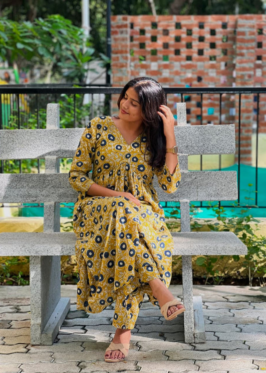 Vanya - Yellow bloom coord set