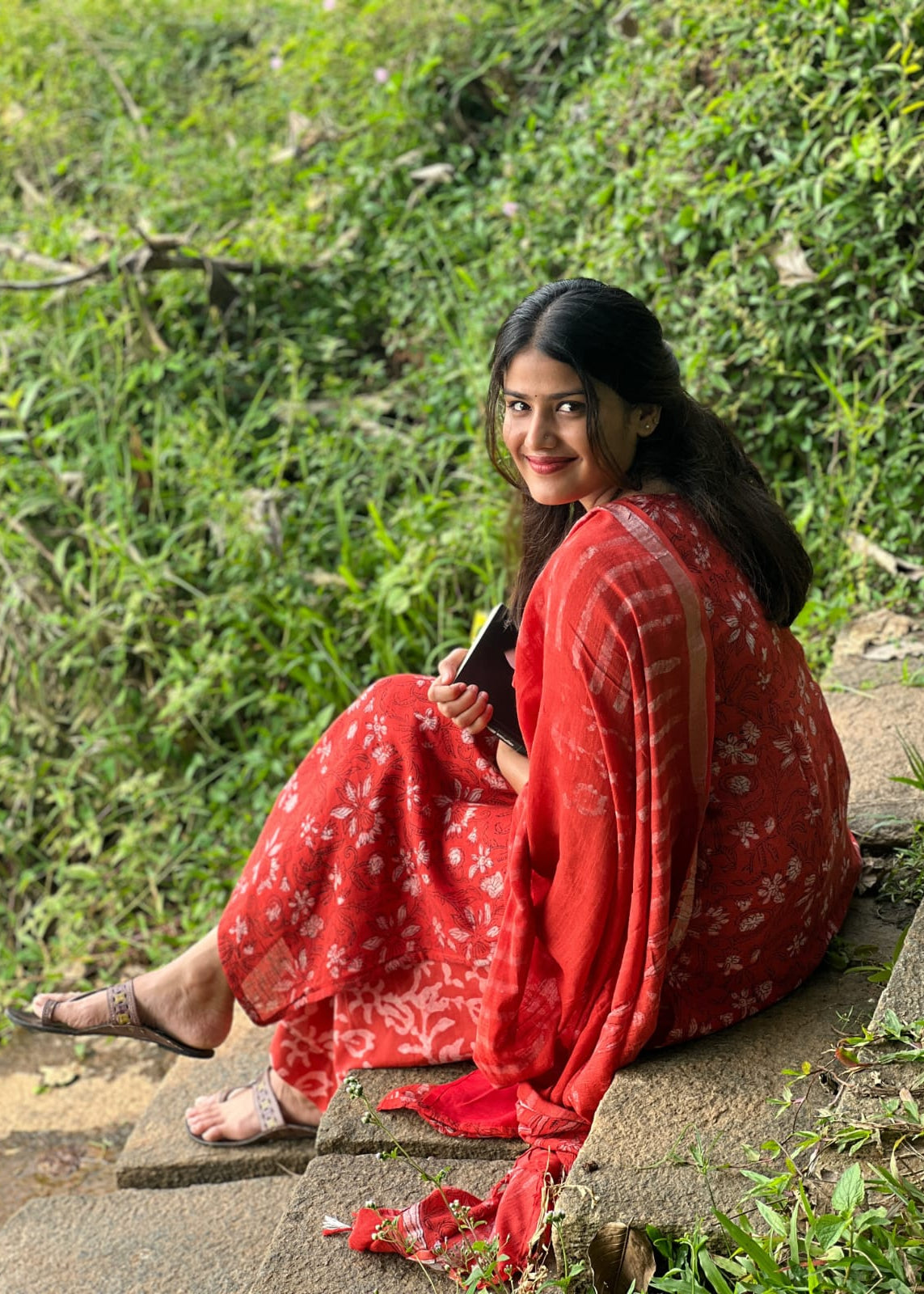 Gulzar - Brick red set