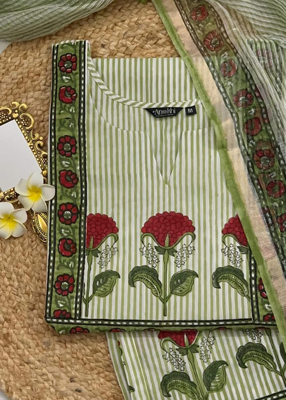 Nila - The light green stripes set