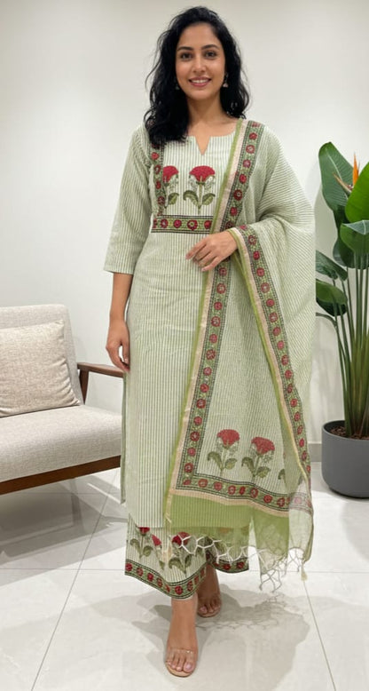 Nila - The light green stripes set
