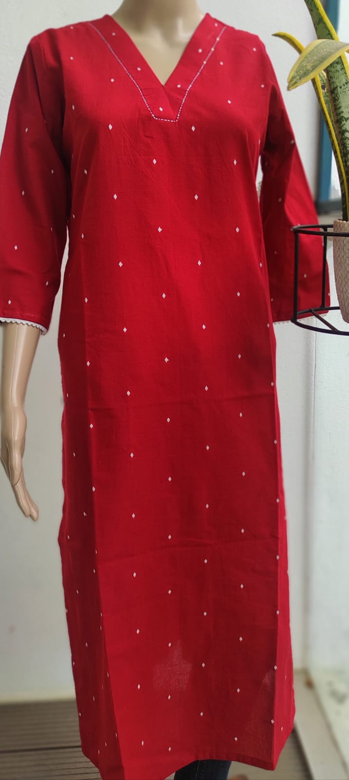 Red pure cotton v neck kurta